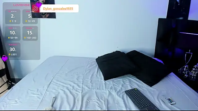 Snapshot of Dylan_Turnerr chatting on June 25, 5:56 am Dylan Turnerr online show from June 25, 5:56 am