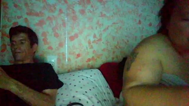 parejade225xh online show from April 30, 8:37 pm