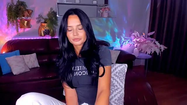 Snapshot of DanaSincere chatting on June 15, 3:31 am DanaSincere online show from June 15, 3:31 am
