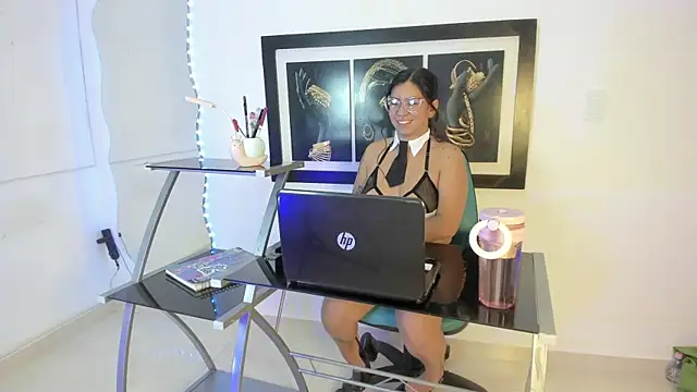 emilyy cooperr online show from September 11, 12:27 pm