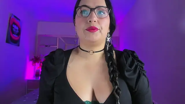 Snapshot of tamara_rouse1 chatting on November 26, 4:46 am tamara rouse1 online show from November 26, 4:46 am