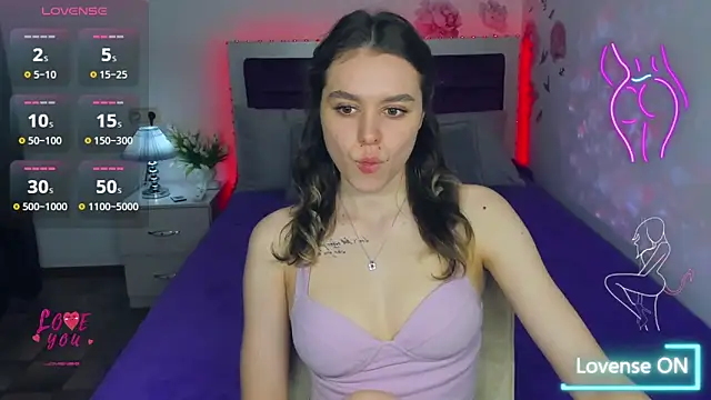 EmelyMason online show from March 13, 5:36 am