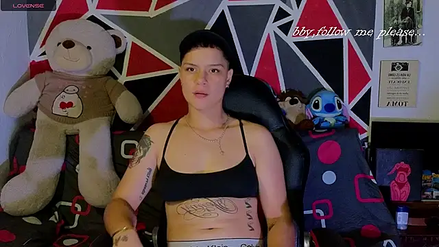 Snapshot of demimoore222 chatting on November 16, 10:37 pm demimoore222 online show from November 16, 10:37 pm