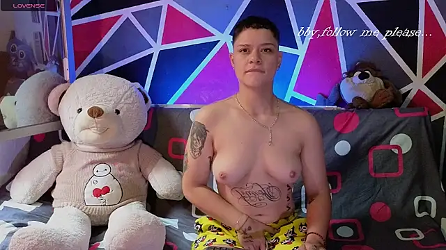 Snapshot of demimoore222 chatting on November 20, 5:12 pm demimoore222 online show from November 20, 5:12 pm