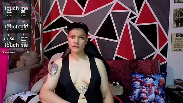 Snapshot of demimoore222 chatting on December 16, 9:31 pm demimoore222 online show from December 16, 9:31 pm