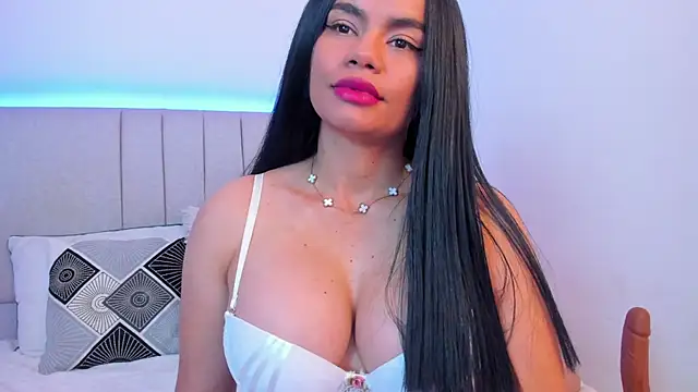 SusanSimpson16 online show from June 28, 8:26 pm