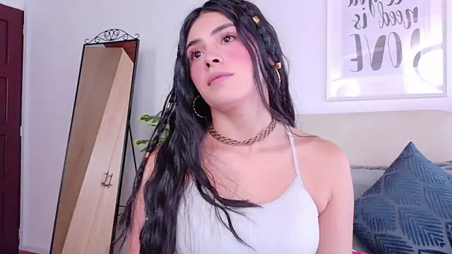 SaritaBratz online show from November 19, 8:20 pm