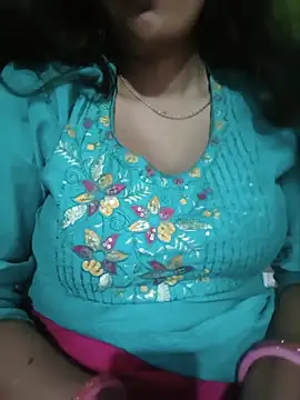 Snapshot of Sexyradha_ chatting on May 22, 5:03 am Sexyradha online show from May 22, 5:03 am