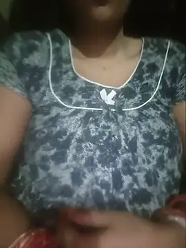 Snapshot of Sexyradha_ chatting on June 15, 9:28 pm Sexyradha online show from June 15, 9:28 pm