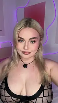 April Vancee online show from April 29, 1:04 pm