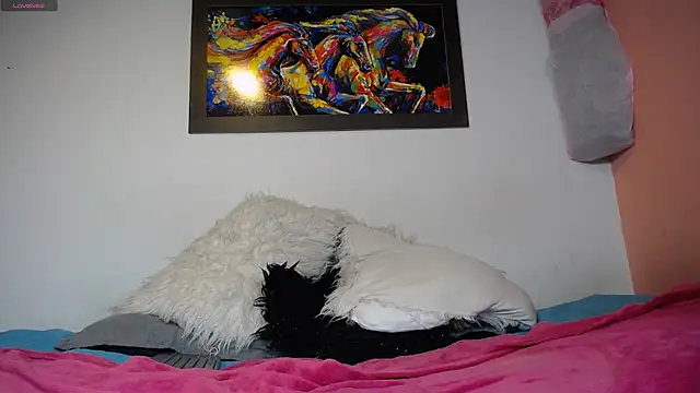 LorenaJoness online show from March 17, 4:43 pm