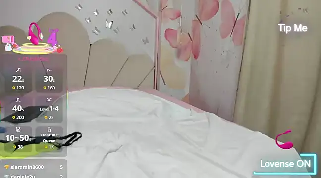 Snapshot of sweetiepeach_ chatting on March 18, 5:41 am sweetiepeach online show from March 18, 5:41 am