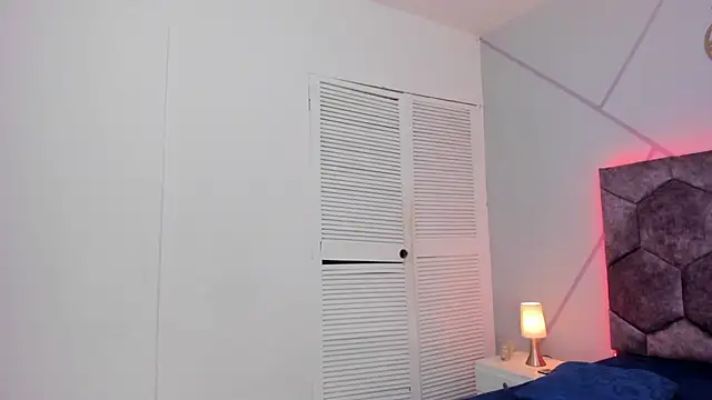 aurora collinss  online show from March 18, 12:03 pm