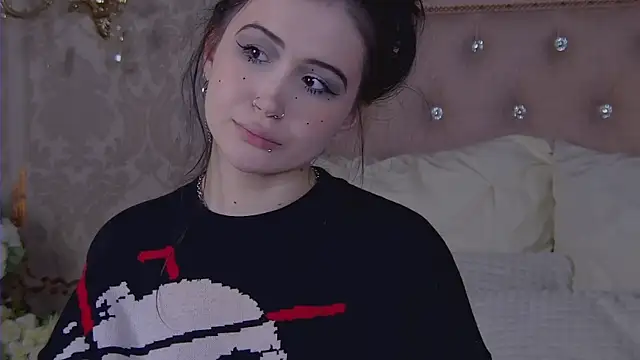 Snapshot of HeatherSweet_ chatting on June 7, 7:28 pm HeatherSweet online show from June 7, 7:28 pm