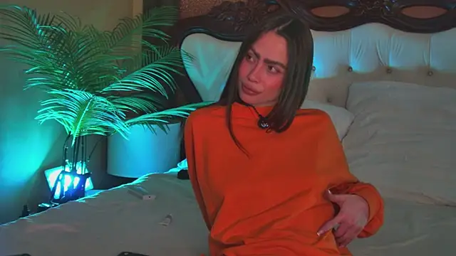 Amanda River online show from March 11, 7:42 pm