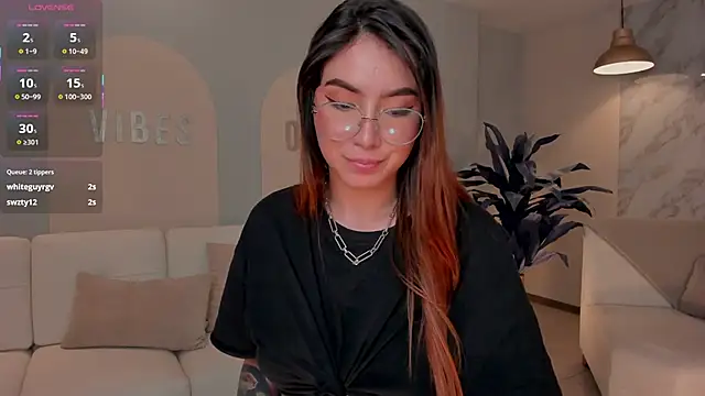 Snapshot of MaddisonCollins chatting on March 19, 2:16 am MaddisonCollins online show from March 19, 2:16 am