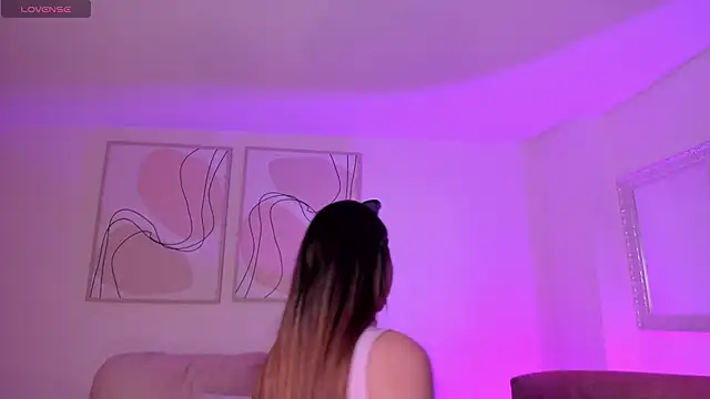 Snapshot of MaddisonCollins chatting on October 23, 8:51 pm MaddisonCollins online show from October 23, 8:51 pm