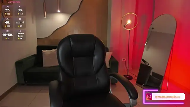 Snapshot of MaddisonCollins chatting on February 26, 12:04 pm MaddisonCollins online show from February 26, 12:04 pm