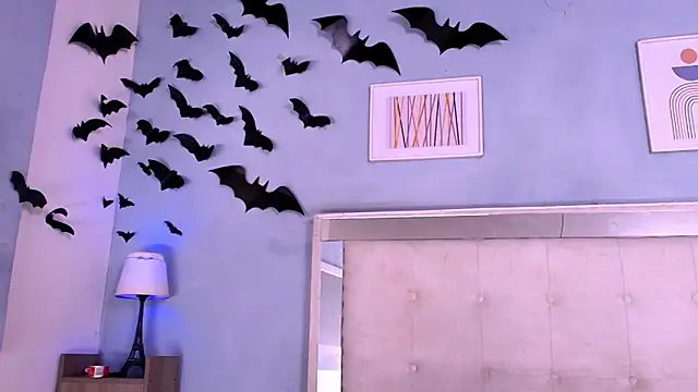 Emily Castillo 1 online show from November 14, 4:33 am