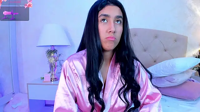 Mia Montess online show from June 4, 4:46 pm