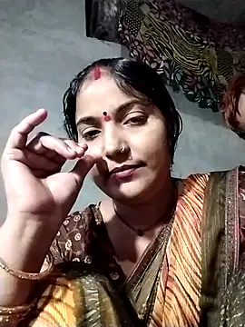 Snapshot of Maidangirl chatting on October 26, 3:23 am Maidangirl online show from October 26, 3:23 am