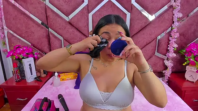  Violeta 18 online show from October 21, 3:07 am