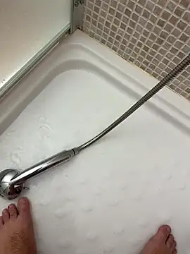 Snapshot of ategurl192 chatting on October 8, 4:04 pm ategurl192 online show from October 8, 4:04 pm