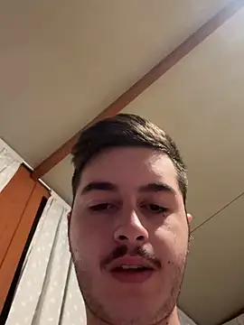 Snapshot of ategurl192 chatting on October 31, 8:21 pm ategurl192 online show from October 31, 8:21 pm