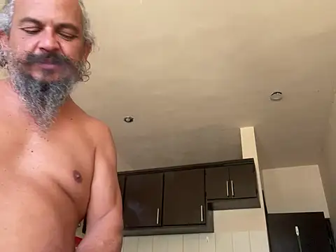 Snapshot of Sollhmaarh chatting on January 9, 6:21 pm Sollhmaarh online show from January 9, 6:21 pm