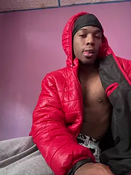 Snapshot of BossPlaya98 chatting on February 25, 8:51 pm BossPlaya98 online show from February 25, 8:51 pm