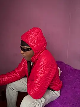 Snapshot of BossPlaya98 chatting on March 18, 3:37 pm BossPlaya98 online show from March 18, 3:37 pm