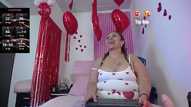 scarlettbooty online show from February 11, 2:49 am