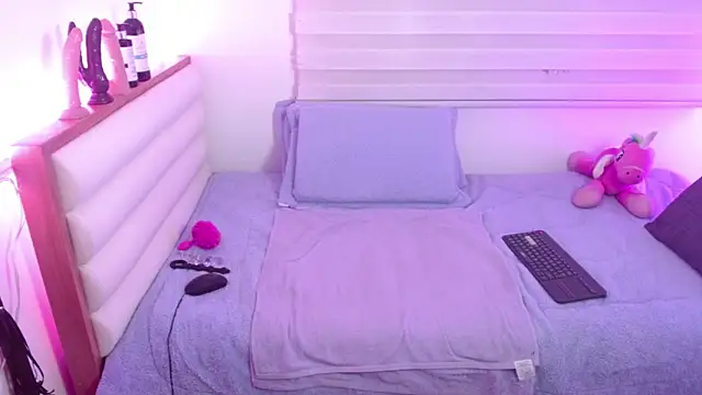 scarlettbooty online show from April 25, 10:40 am