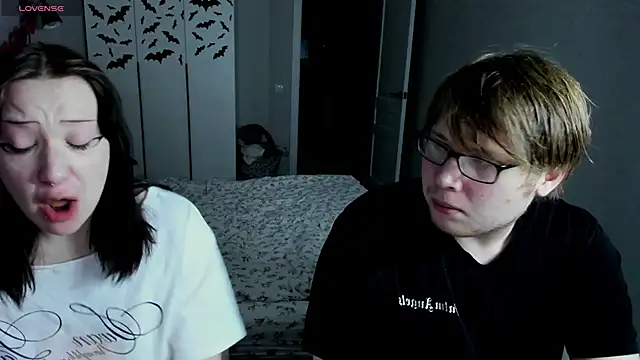 Snapshot of JayMollyy chatting on April 22, 7:15 pm JayMollyy online show from April 22, 7:15 pm
