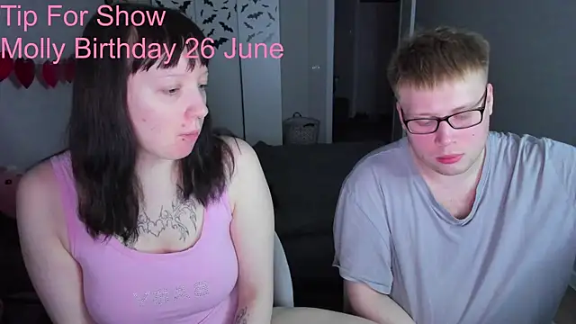 Snapshot of JayMollyy chatting on May 28, 4:37 pm JayMollyy online show from May 28, 4:37 pm