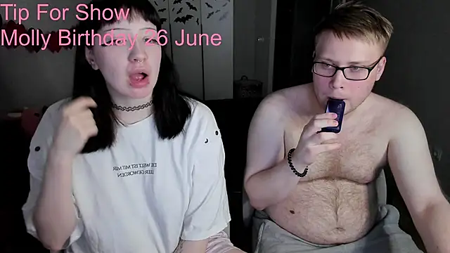 Snapshot of JayMollyy chatting on May 30, 4:37 pm JayMollyy online show from May 30, 4:37 pm