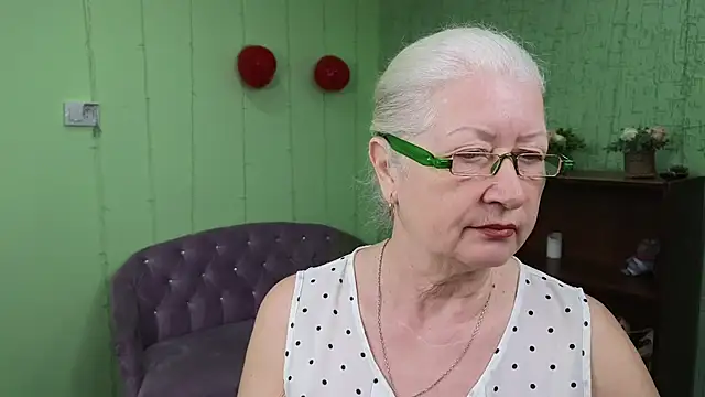 Maya Mayflower online show from March 11, 6:10 am