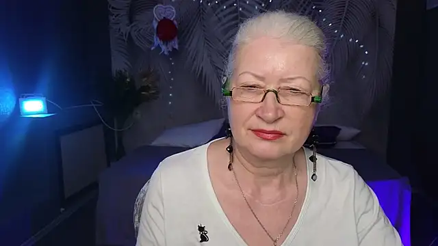 Maya Mayflower online show from March 14, 6:10 am