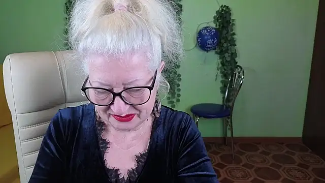 Maya Mayflower online show from September 28, 4:29 am