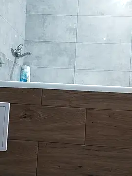 Snapshot of dxmiian chatting on March 25, 8:15 pm dxmiian online show from March 25, 8:15 pm