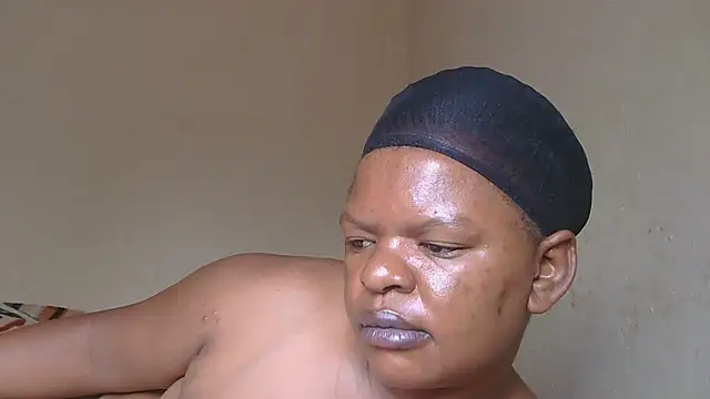 Snapshot of ebony_rose11 chatting on December 24, 8:00 am ebony rose11 online show from December 24, 8:00 am