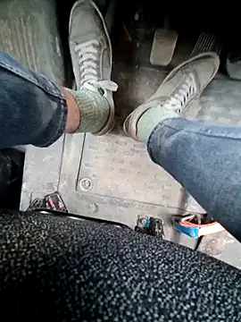 Snapshot of GM51-1988 chatting on March 20, 4:31 pm GM51-1988 online show from March 20, 4:31 pm