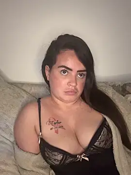 Snapshot of Sophie_23XX chatting on November 22, 8:41 pm Sophie 23XX online show from November 22, 8:41 pm