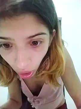 KratosAfroditacs online show from November 4, 9:19 am