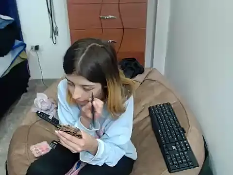 KratosAfroditacs online show from November 7, 2:33 am