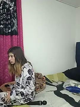 KratosAfroditacs online show from August 1, 4:34 am