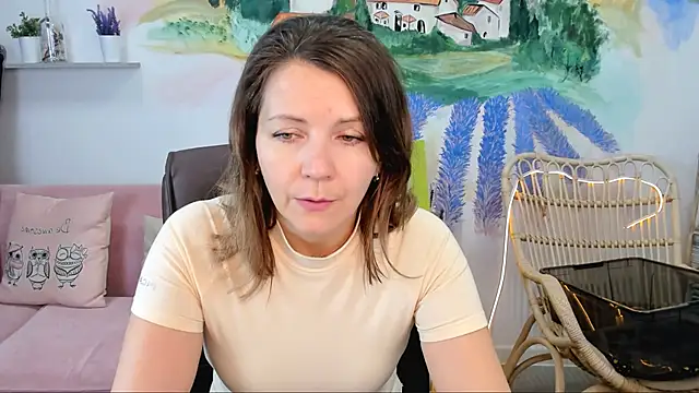 Snapshot of NicoleHitman chatting on March 4, 9:29 am NicoleHitman online show from March 4, 9:29 am