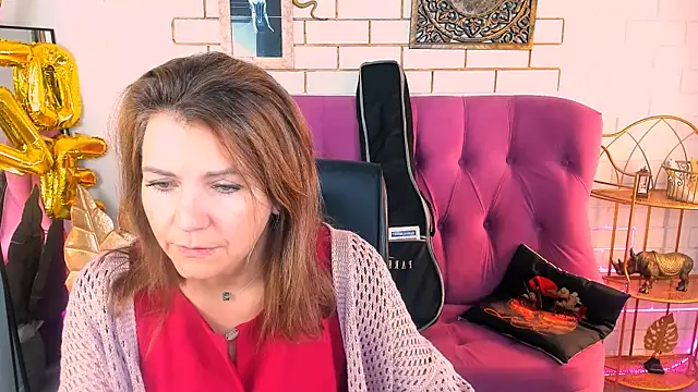 Snapshot of NicoleHitman chatting on September 16, 5:19 am NicoleHitman online show from September 16, 5:19 am