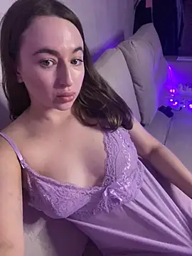 Snapshot of AlisaQSky chatting on October 24, 8:27 pm AlisaQSky online show from October 24, 8:27 pm