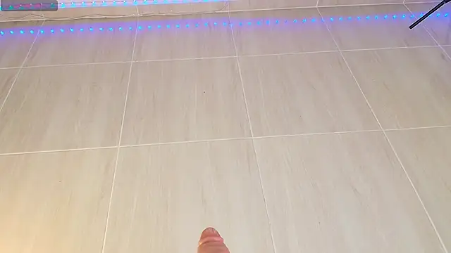 Vivi luv online show from March 17, 7:35 am